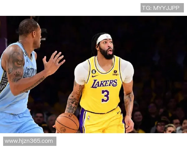 “浓眉哥”大号两双 湖人客场擒黄蜂